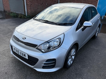 2015 (15) - 1.1 CRDi 2 5dr