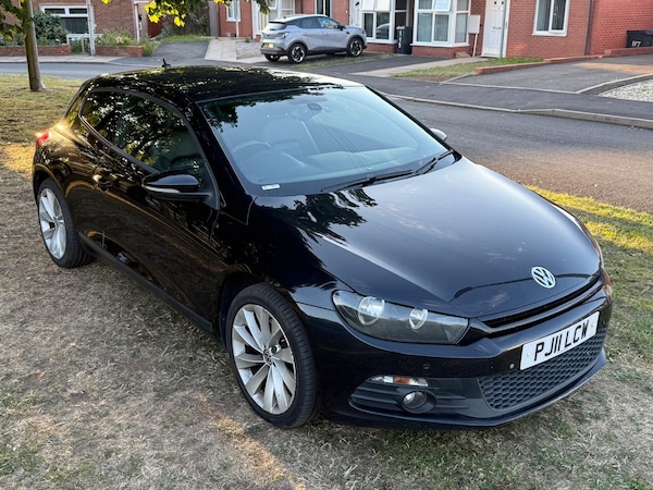 Used Volkswagen Scirocco 2011 for sale - 76176114: Photo 2