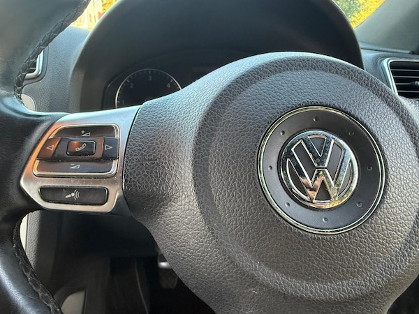 Used Volkswagen Scirocco 2011 for sale - 76176114: Photo 36