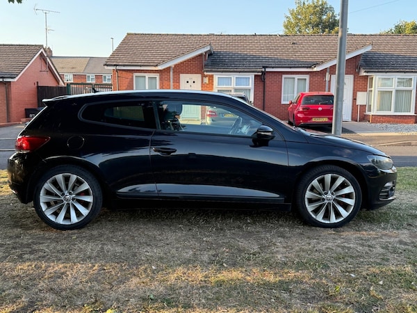 Used Volkswagen Scirocco 2011 for sale - 76176114: Photo 5
