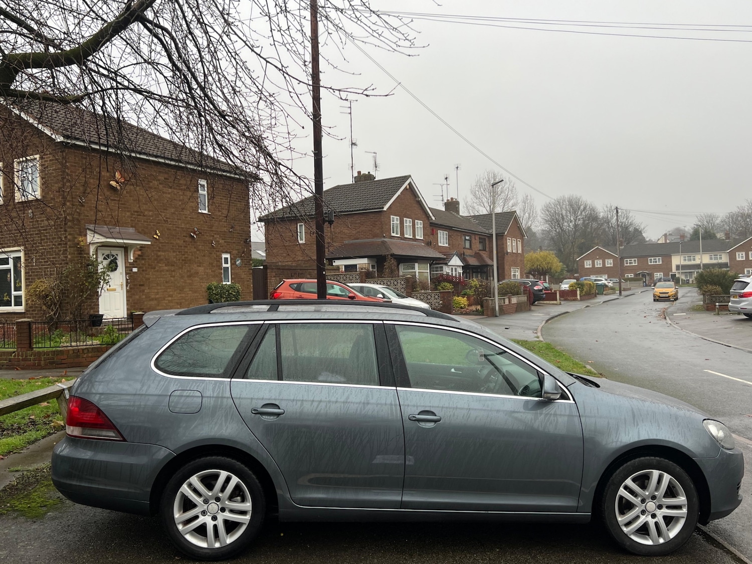 Used Volkswagen Golf 2010 for sale - 76875351: Photo 2