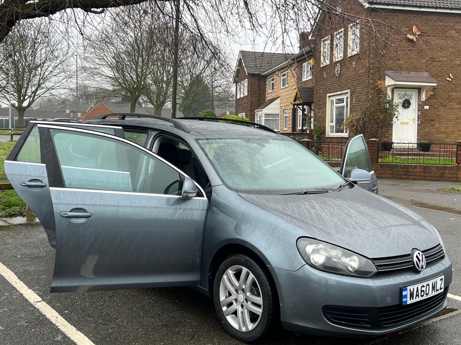 Used Volkswagen Golf 2010 for sale - 76875351: Photo 24