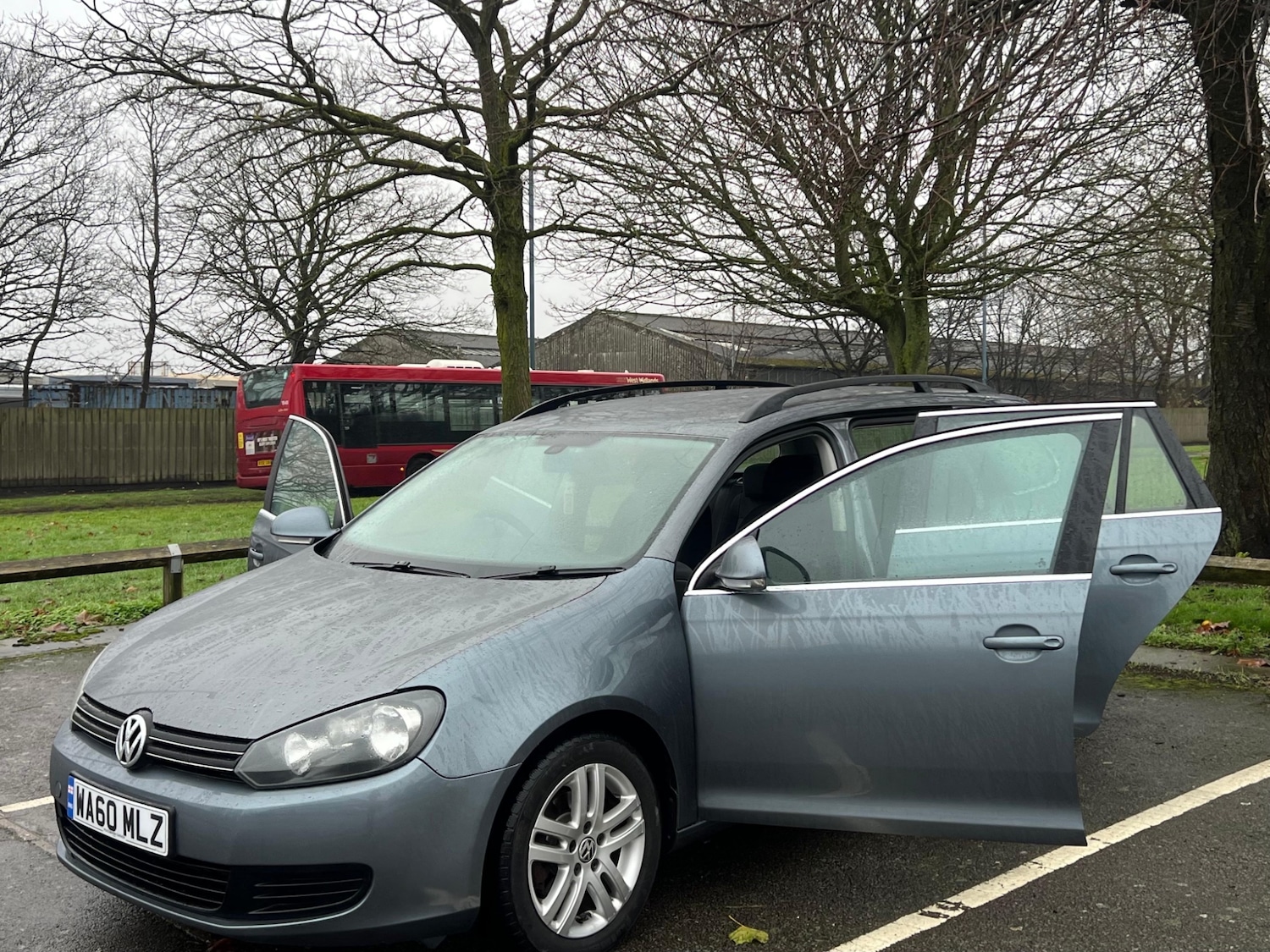 Used Volkswagen Golf 2010 for sale - 76875351: Photo 26