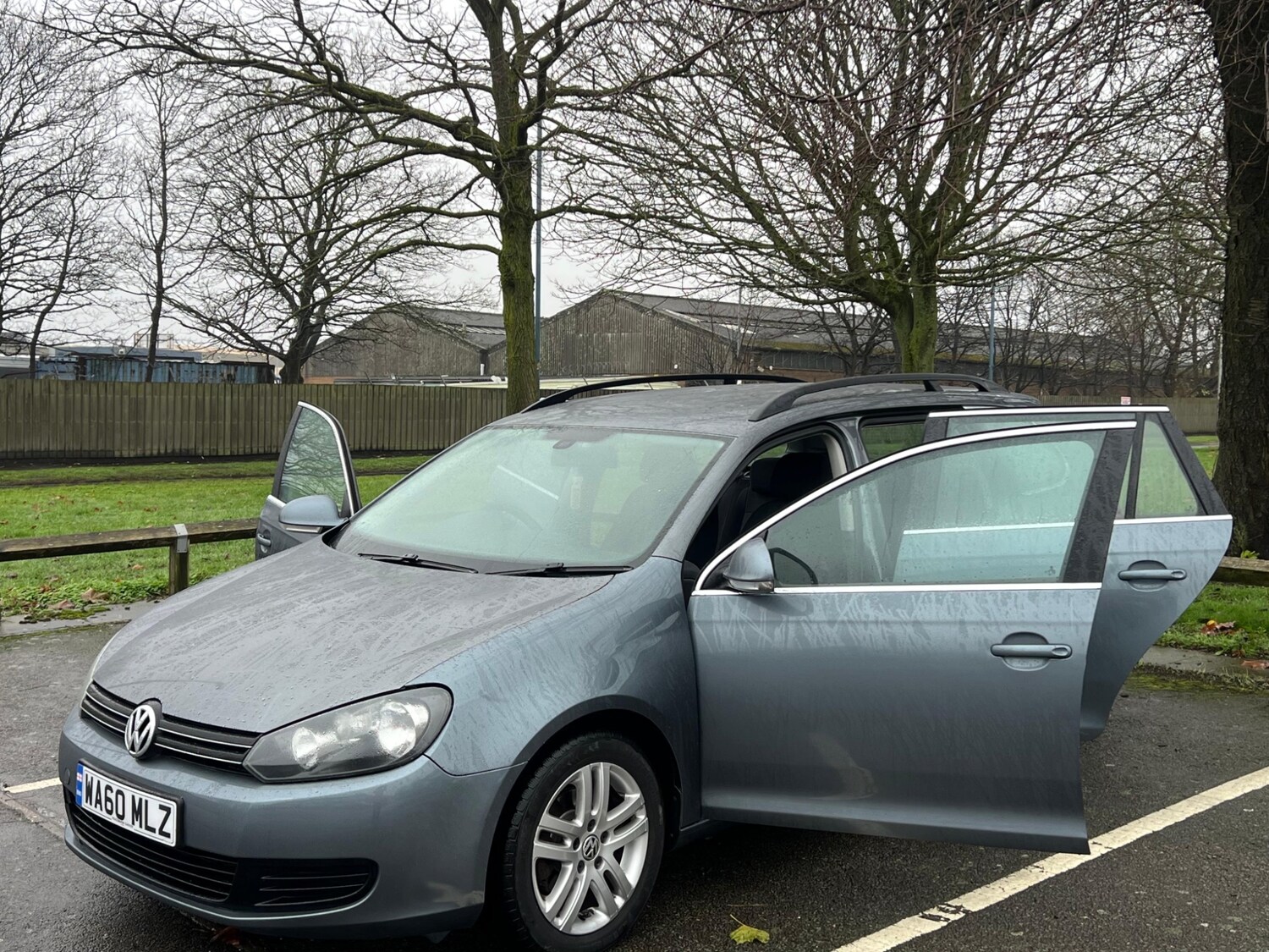 Used Volkswagen Golf 2010 for sale - 76875351: Photo 27