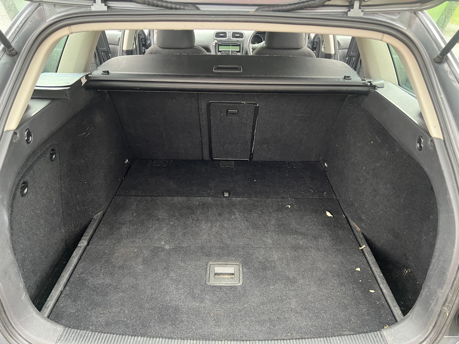 Used Volkswagen Golf 2010 for sale - 76875351: Photo 35