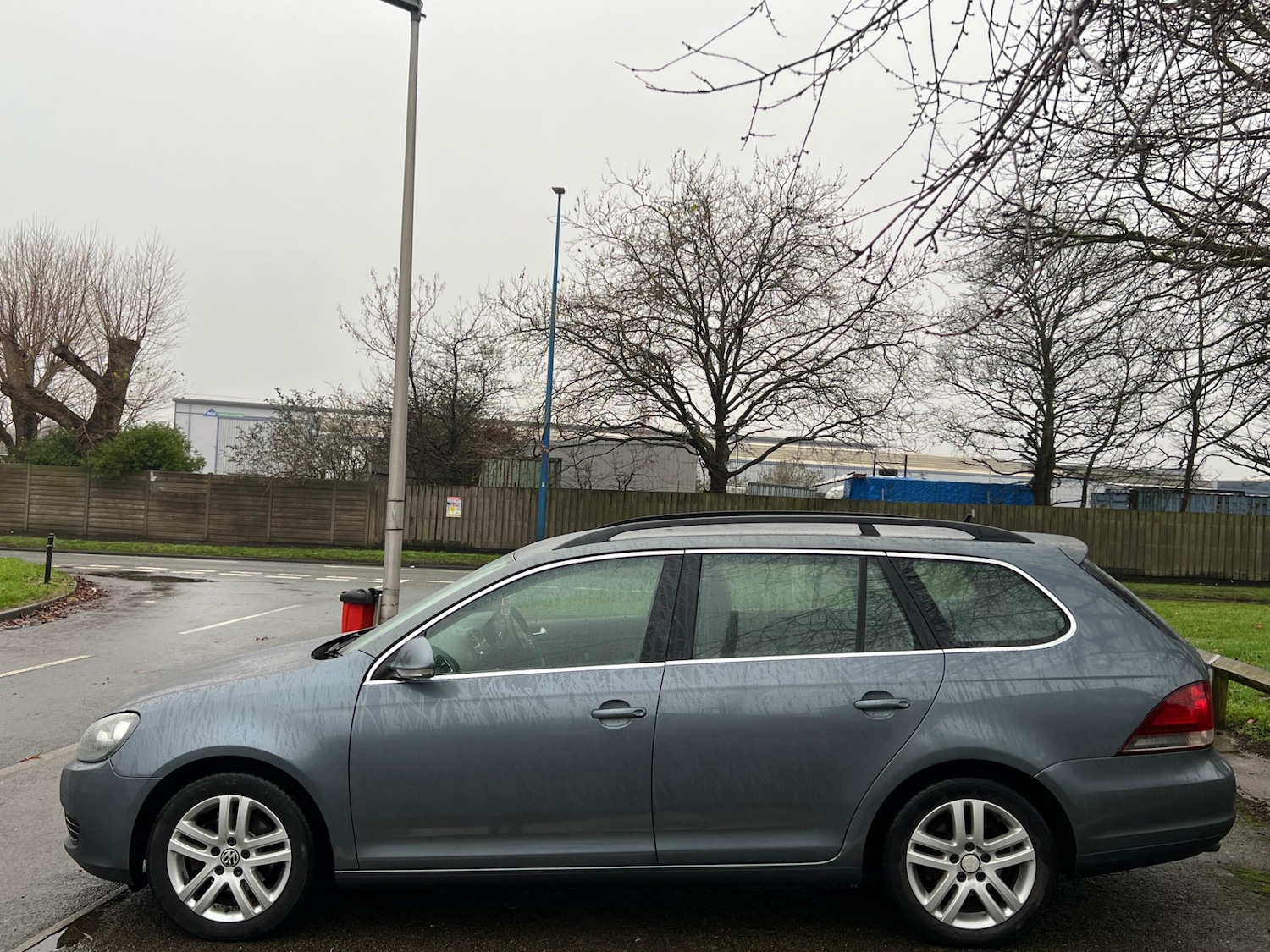 Used Volkswagen Golf 2010 for sale - 76875351: Photo 8