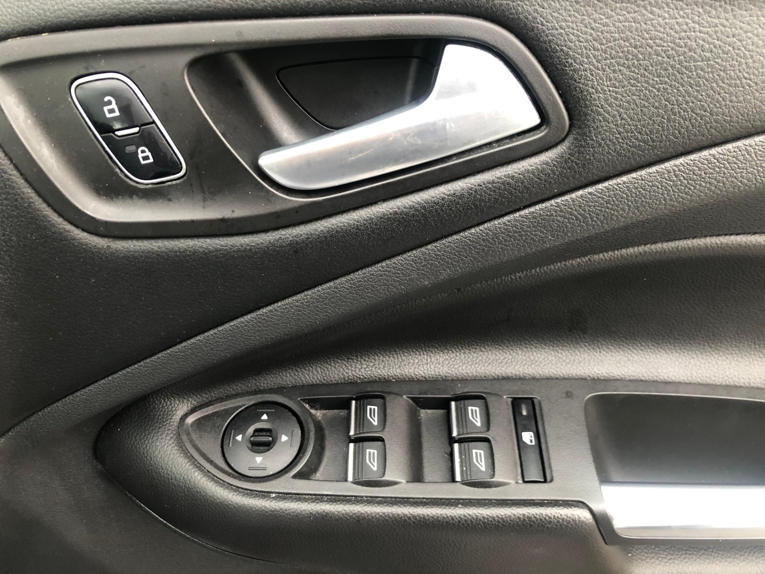 Used Ford Kuga 2017 for sale - 76446997: Photo 16