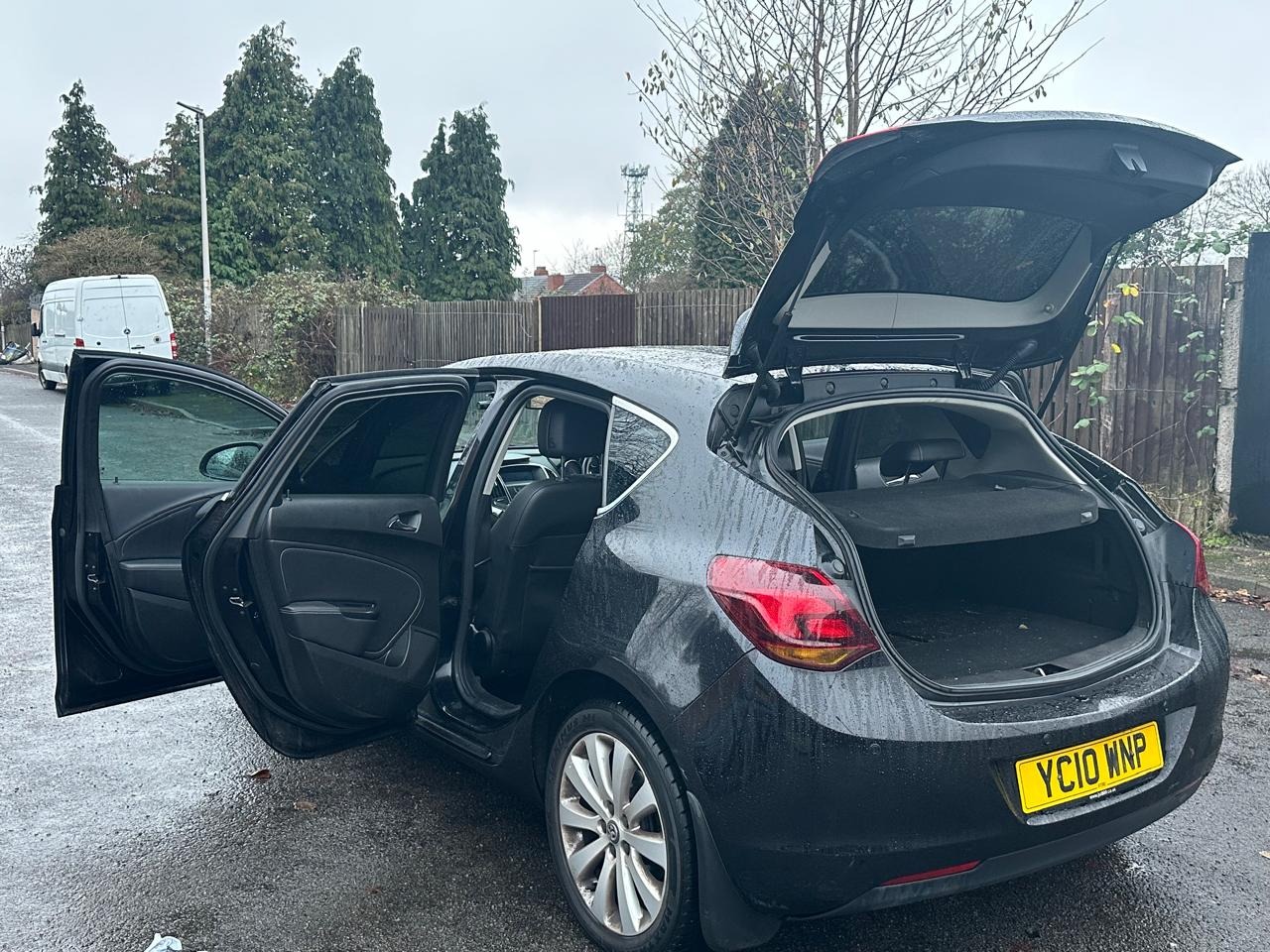 Used Vauxhall Astra 2010 for sale - 76619584: Photo 26