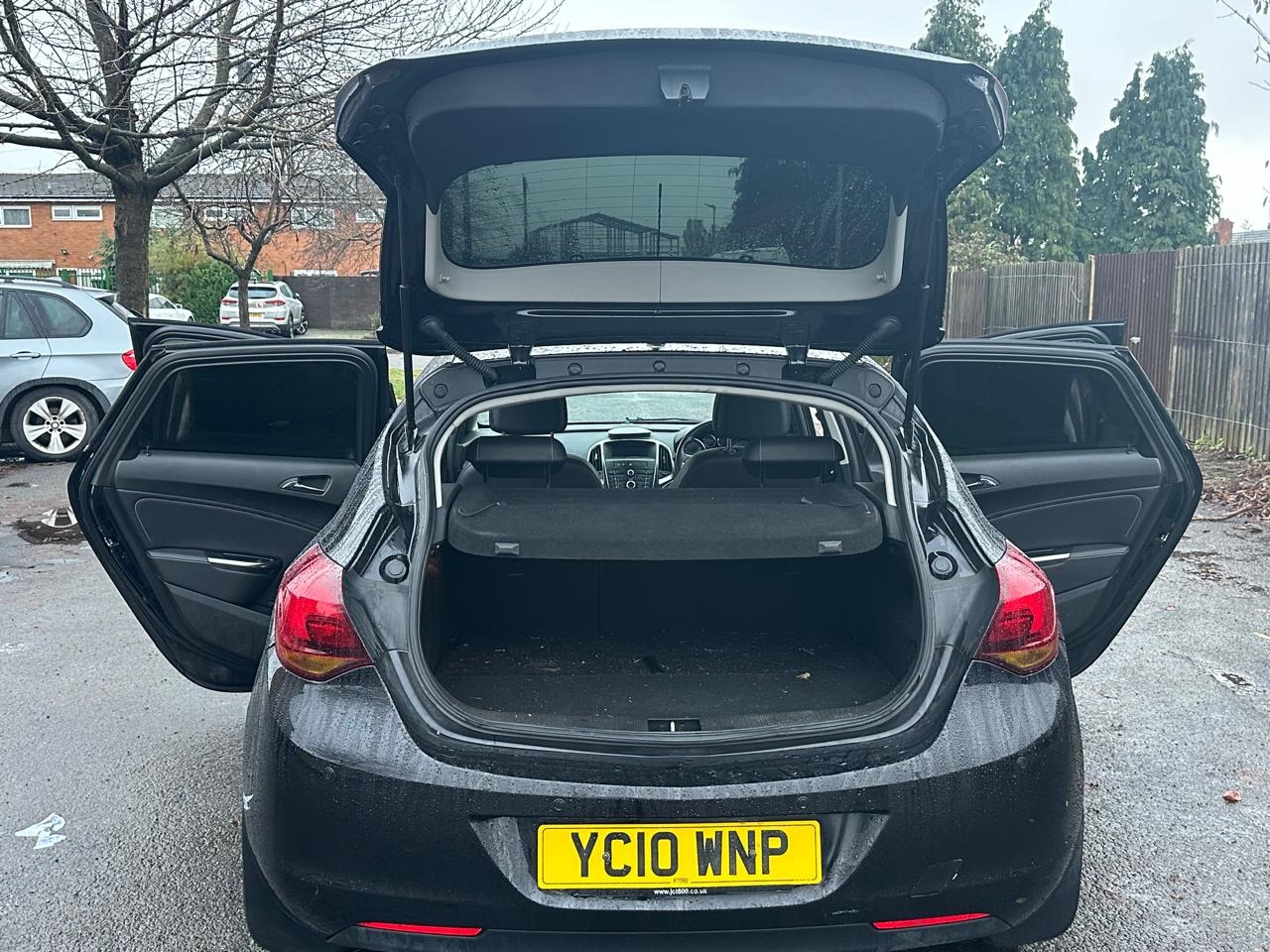 Used Vauxhall Astra 2010 for sale - 76619584: Photo 29