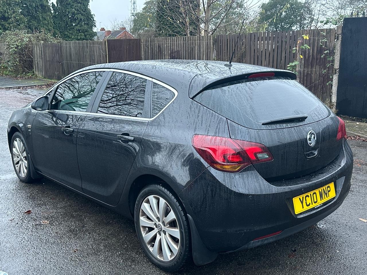 Used Vauxhall Astra 2010 for sale - 76619584: Photo 5