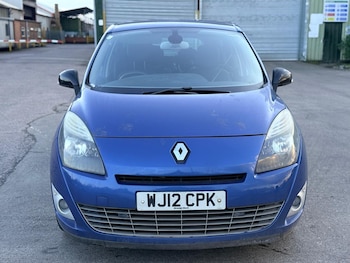 Used Renault Grand Scenic 2012 for sale - 78232443: Photo