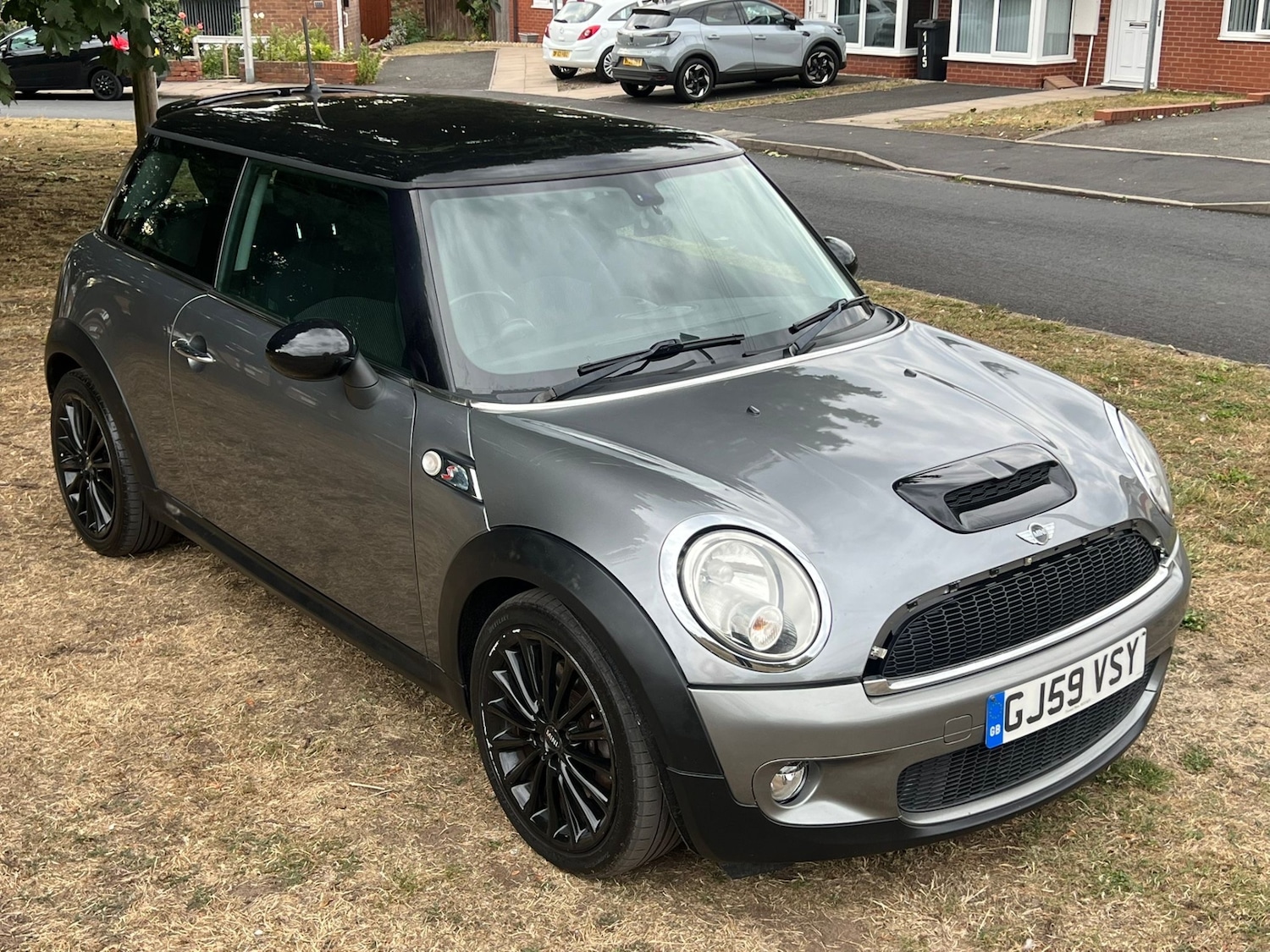 Used MINI Hatch 2009 for sale - 76165244: Photo 2