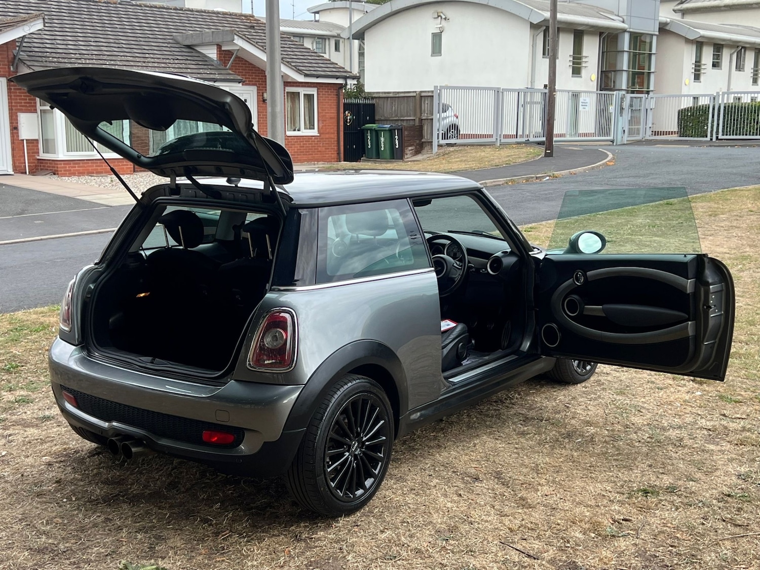 Used MINI Hatch 2009 for sale - 76165244: Photo 31