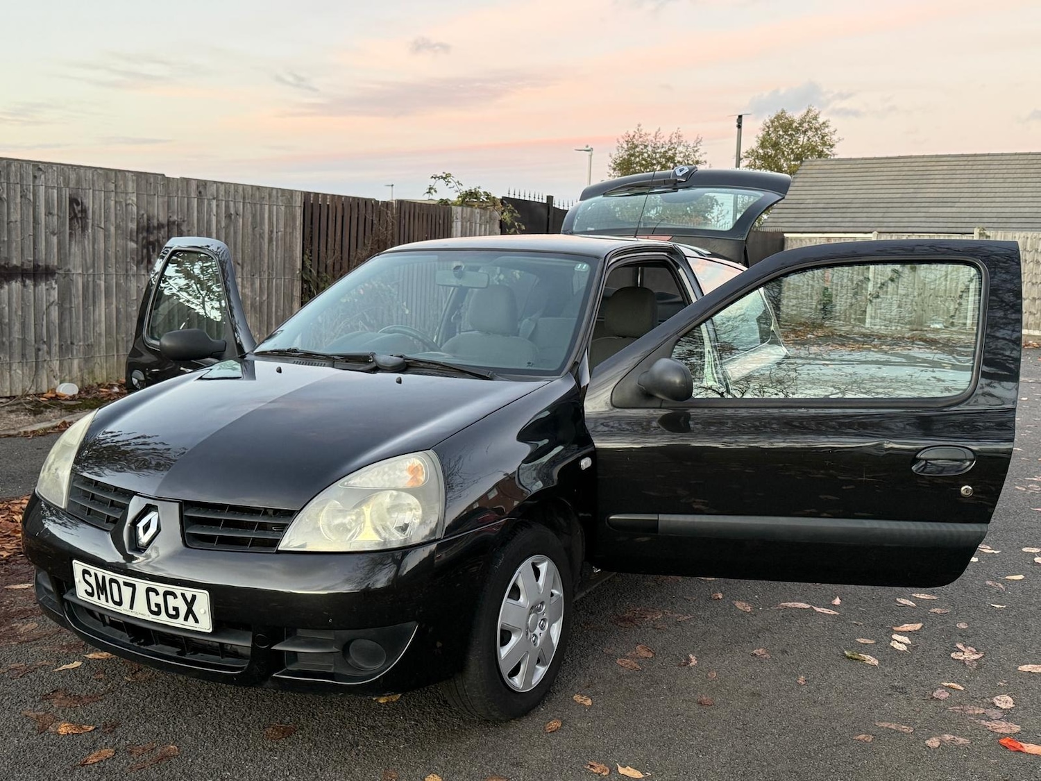 Used Renault Clio 2007 for sale - 76447039: Photo 17