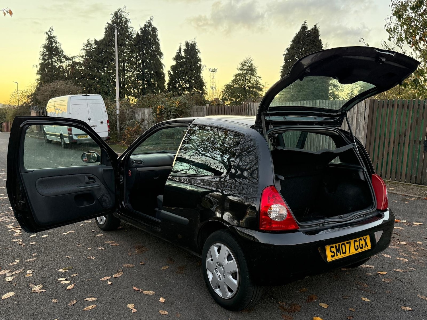 Used Renault Clio 2007 for sale - 76447039: Photo 18