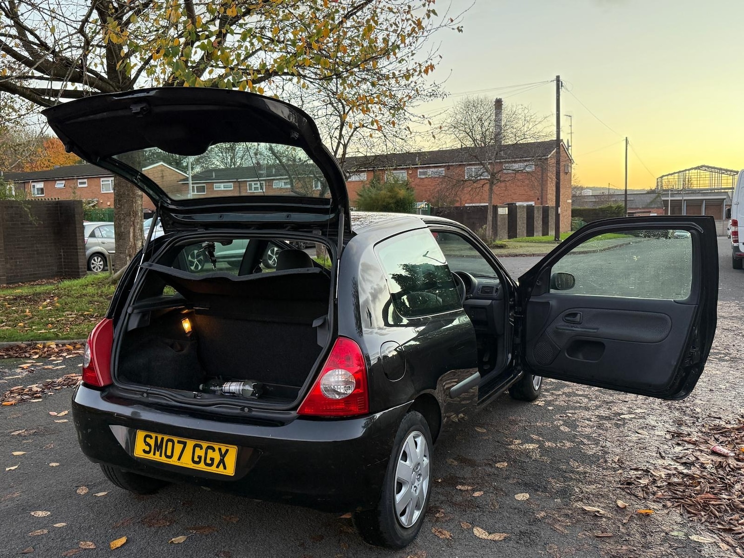 Used Renault Clio 2007 for sale - 76447039: Photo 19