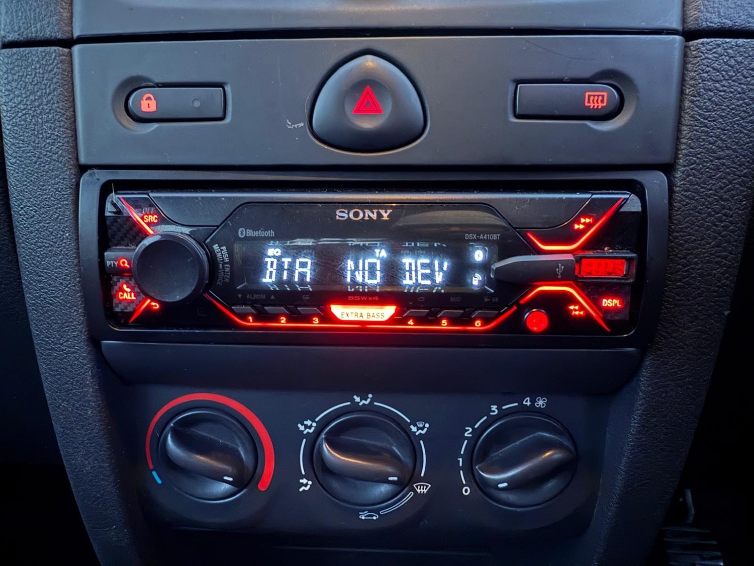 Used Renault Clio 2007 for sale - 76447039: Photo 29