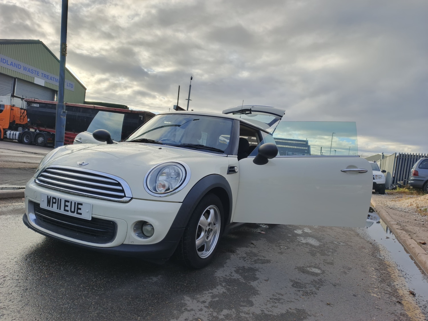 Used MINI Hatch 2011 for sale - 76168085: Photo 12