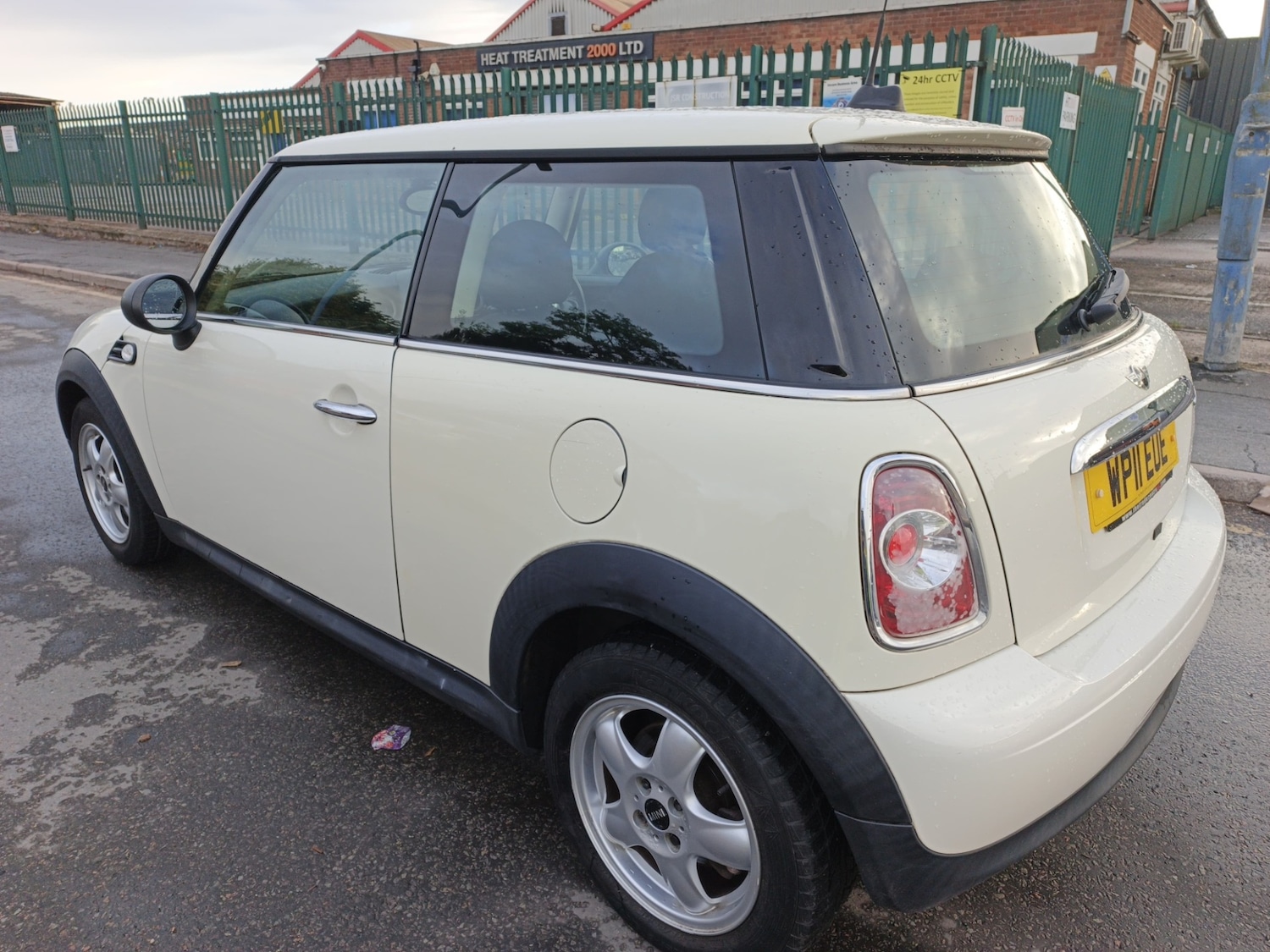 Used MINI Hatch 2011 for sale - 76168085: Photo 14