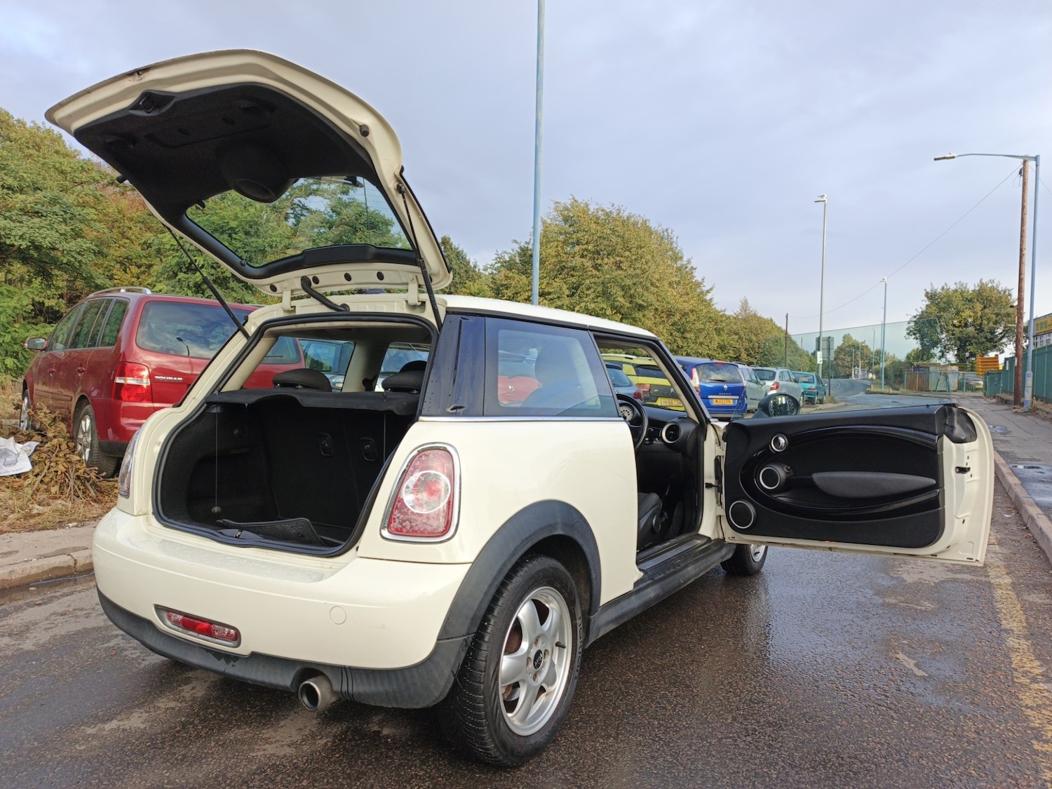 Used MINI Hatch 2011 for sale - 76168085: Photo 4