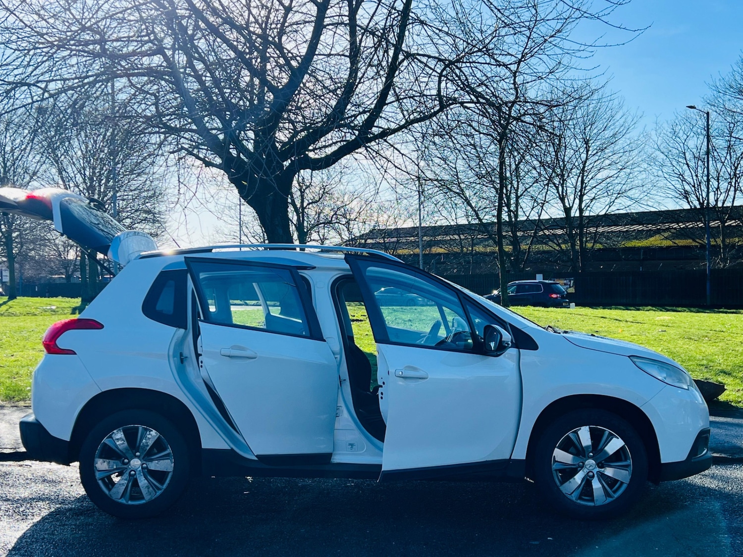 Used Peugeot 2008 2014 for sale - 77551252: Photo 28