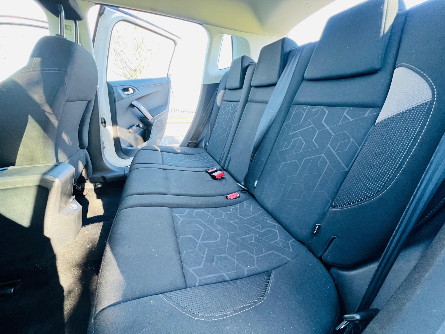 Used Peugeot 2008 2014 for sale - 77551252: Photo 32