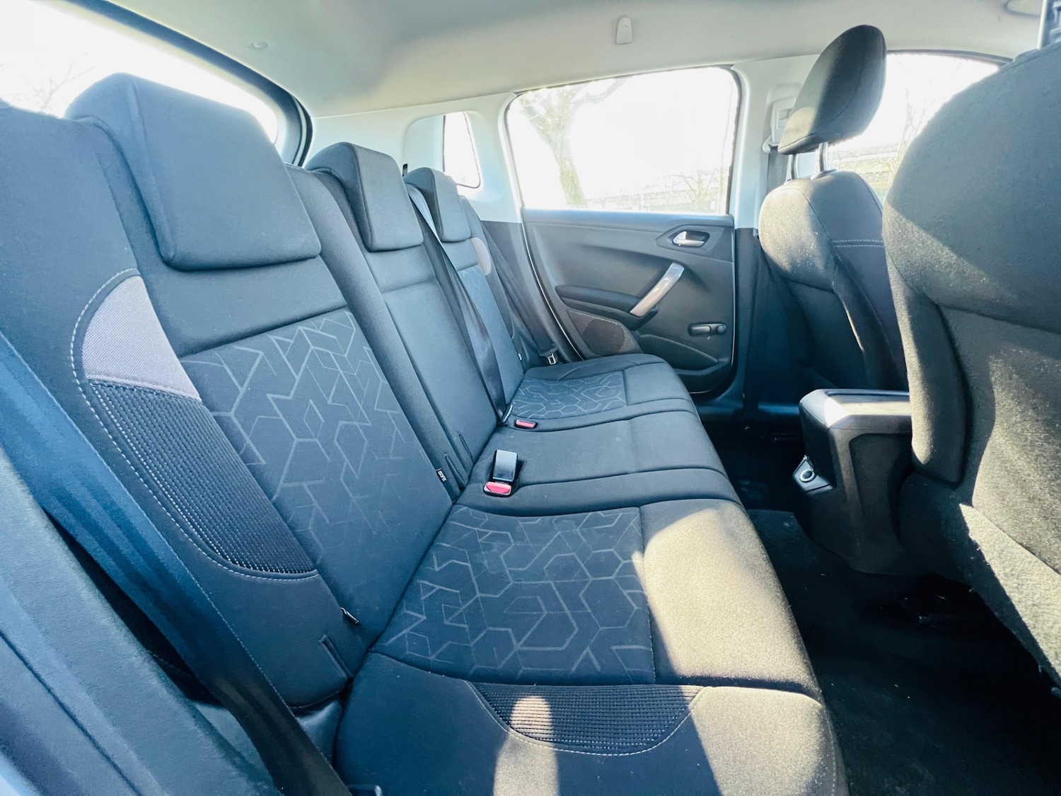 Used Peugeot 2008 2014 for sale - 77551252: Photo 38