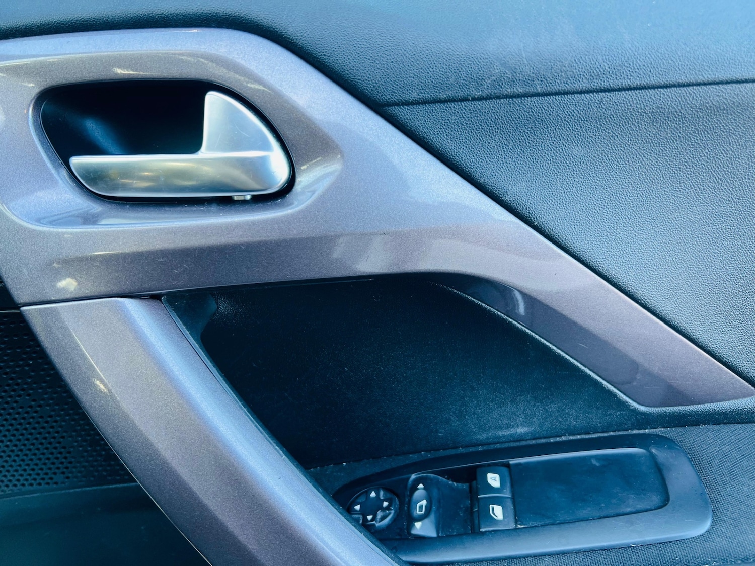 Used Peugeot 2008 2014 for sale - 77551252: Photo 45