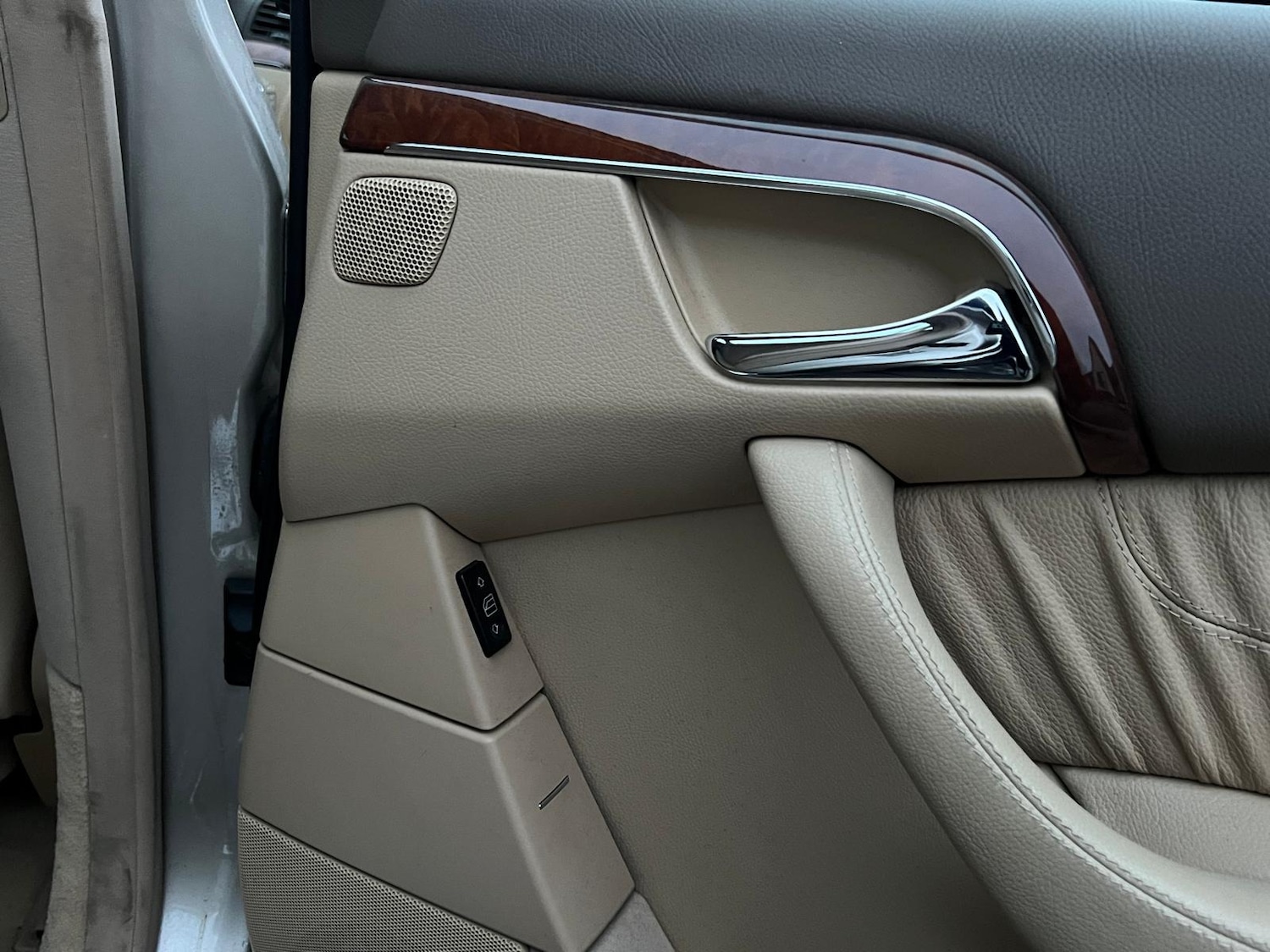 Used Mercedes-Benz S Class 2004 for sale - 77030057: Photo 5