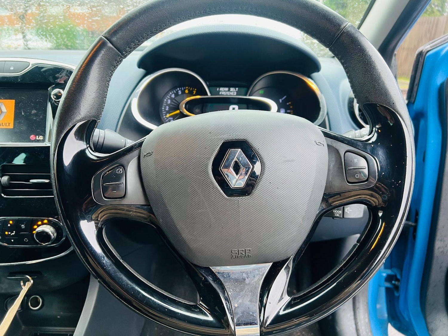 Used Renault Clio 2013 for sale - 77551245: Photo 37