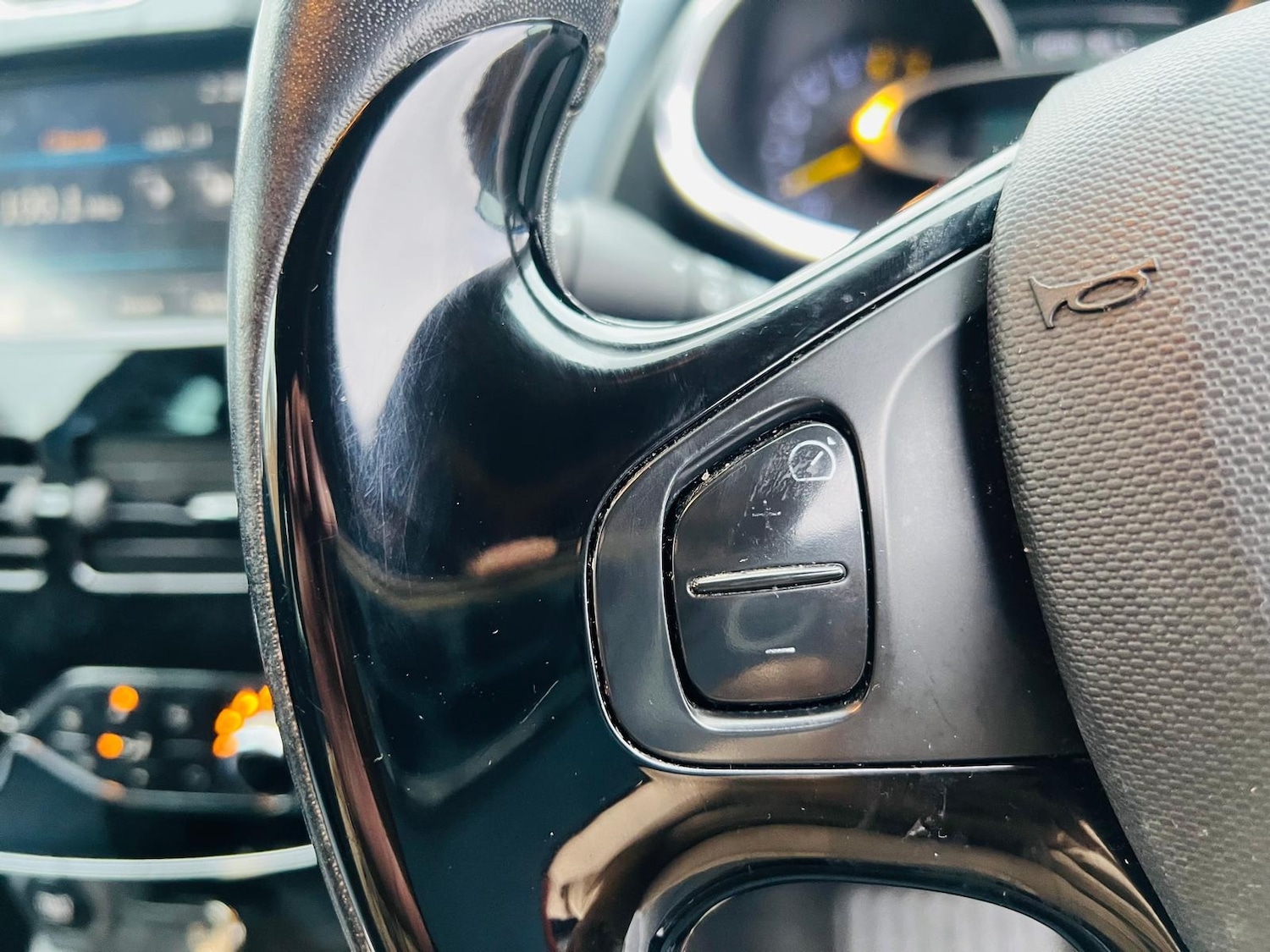 Used Renault Clio 2013 for sale - 77551245: Photo 40