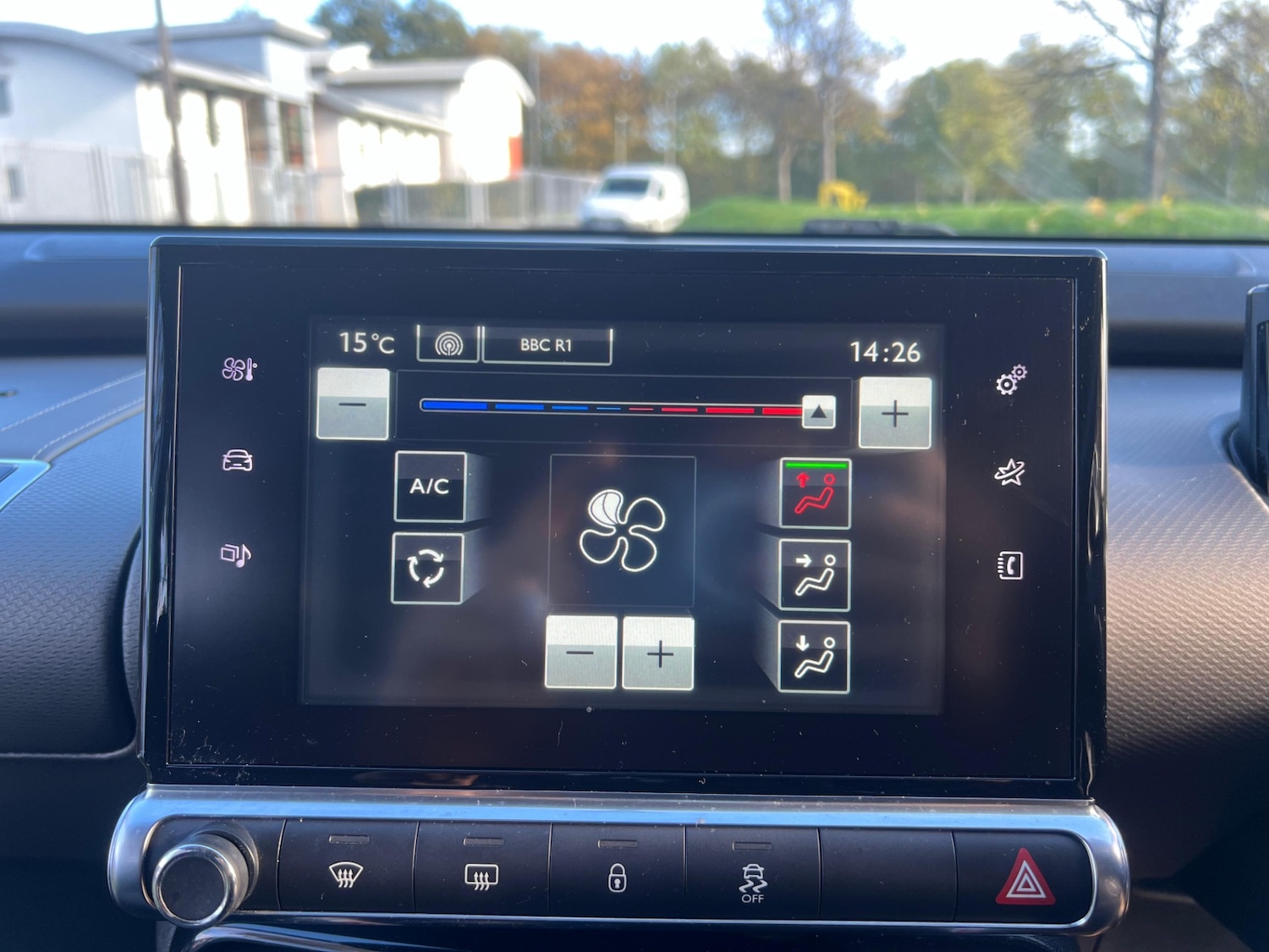 Used Citroen C4 Cactus 2015 for sale - 76389423: Photo 25