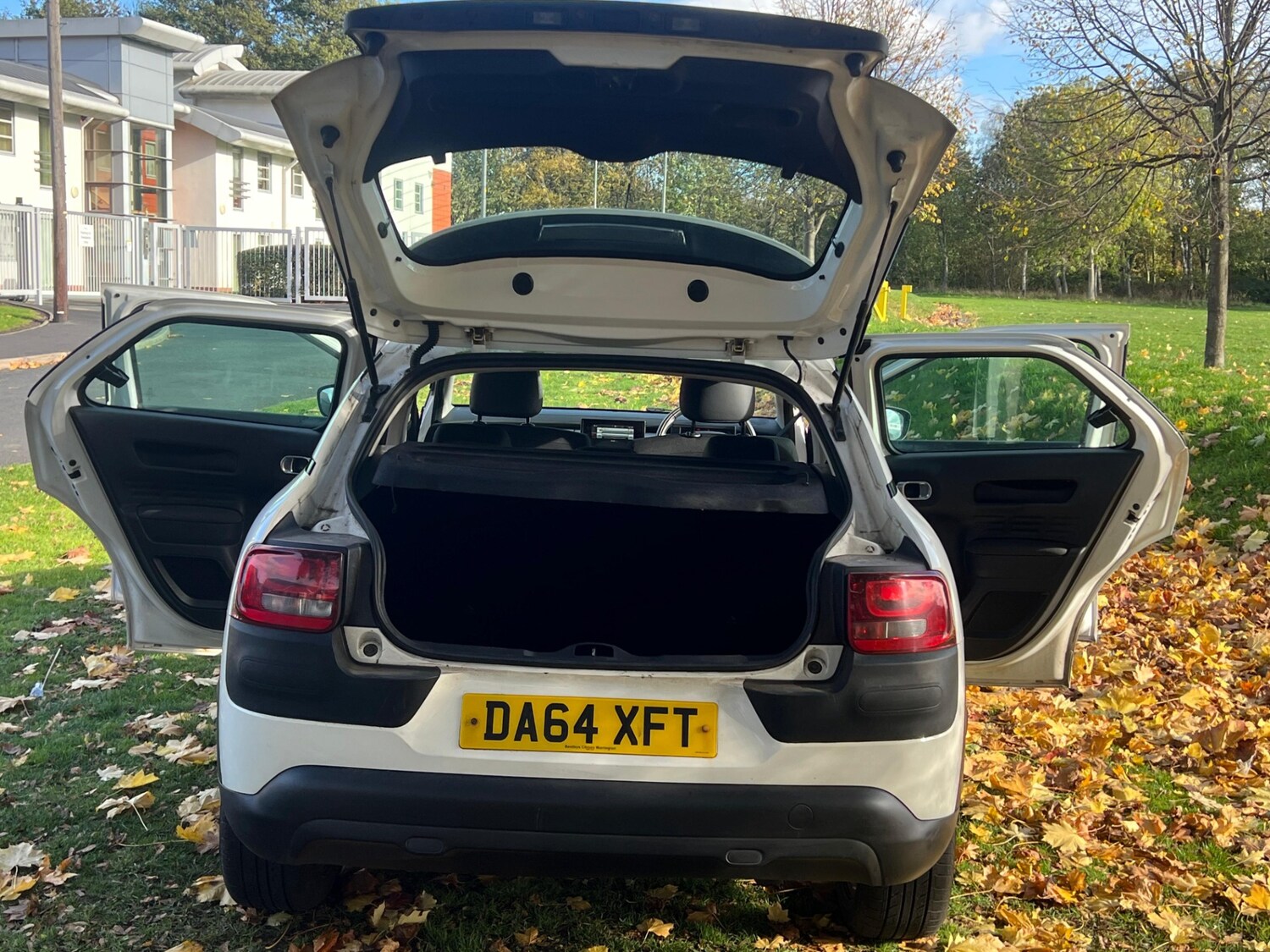 Used Citroen C4 Cactus 2015 for sale - 76389423: Photo 37