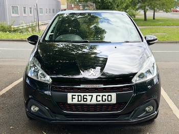 Used Peugeot 208 2017 for sale - 78895941: Photo