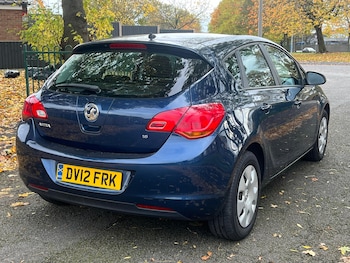 2012 (12) - 1.6i 16V Exclusiv 5dr