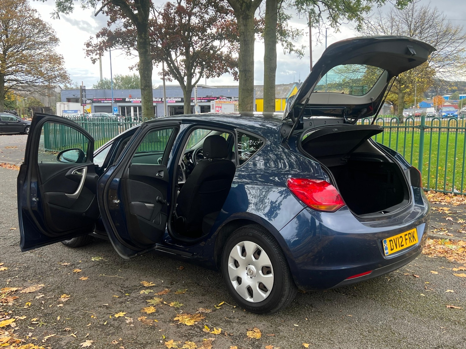 Used Vauxhall Astra 2012 for sale - 76318261: Photo 23