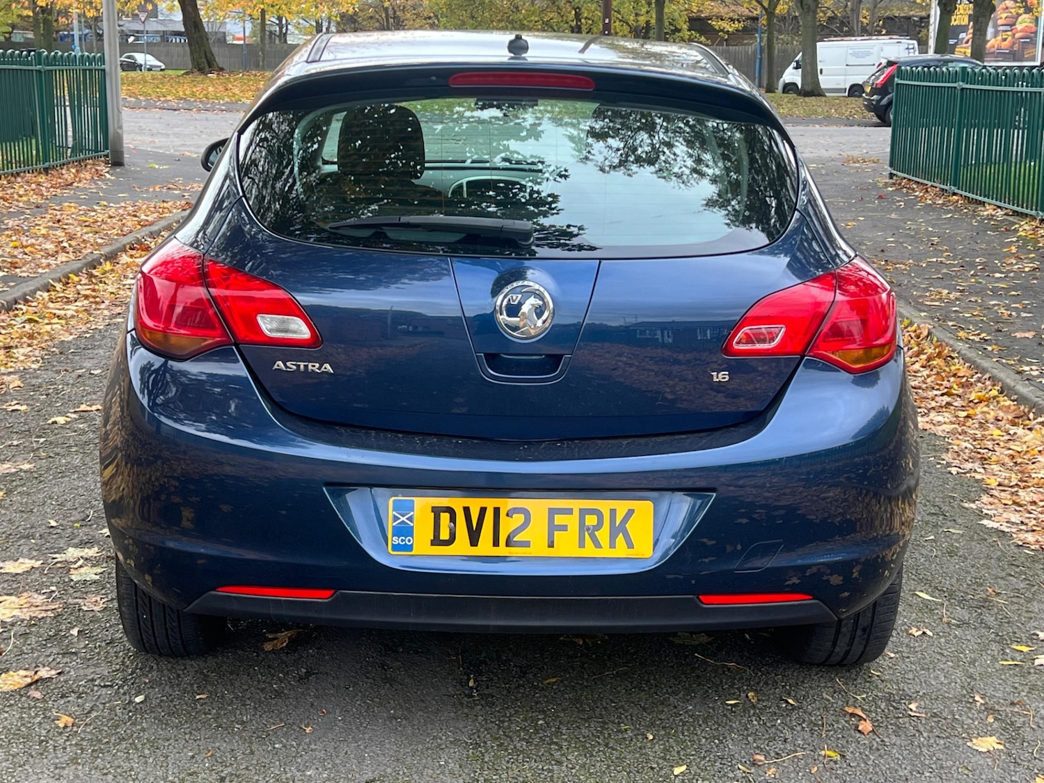 Used Vauxhall Astra 2012 for sale - 76318261: Photo 3