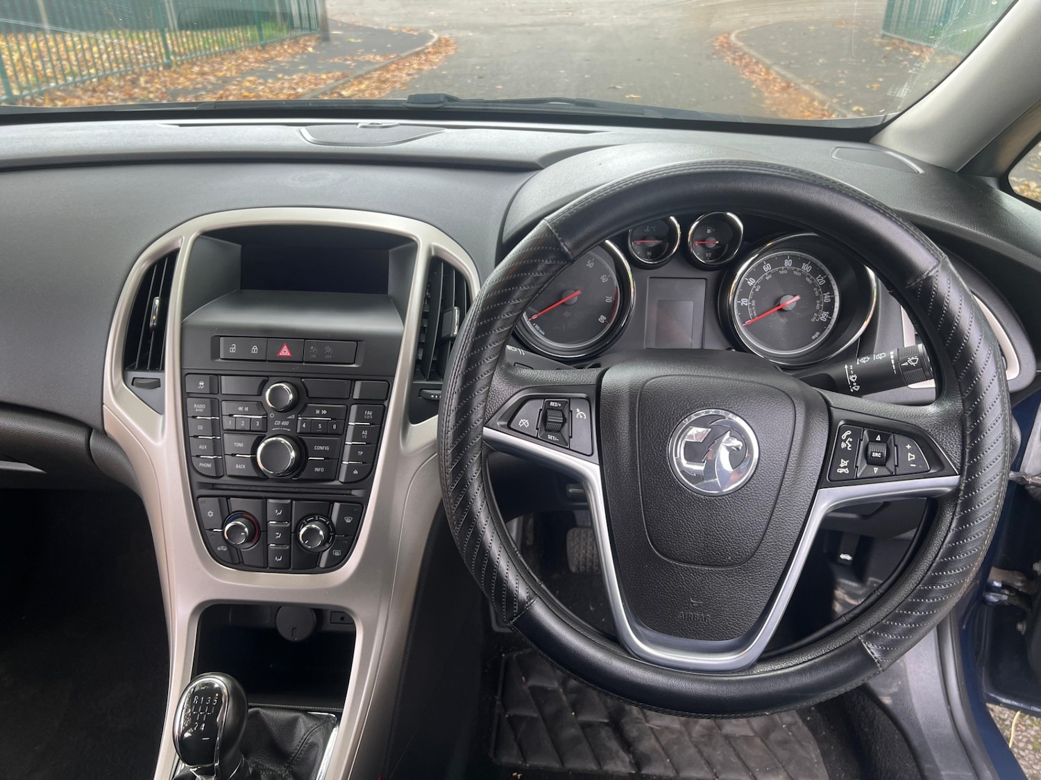 Used Vauxhall Astra 2012 for sale - 76318261: Photo 30