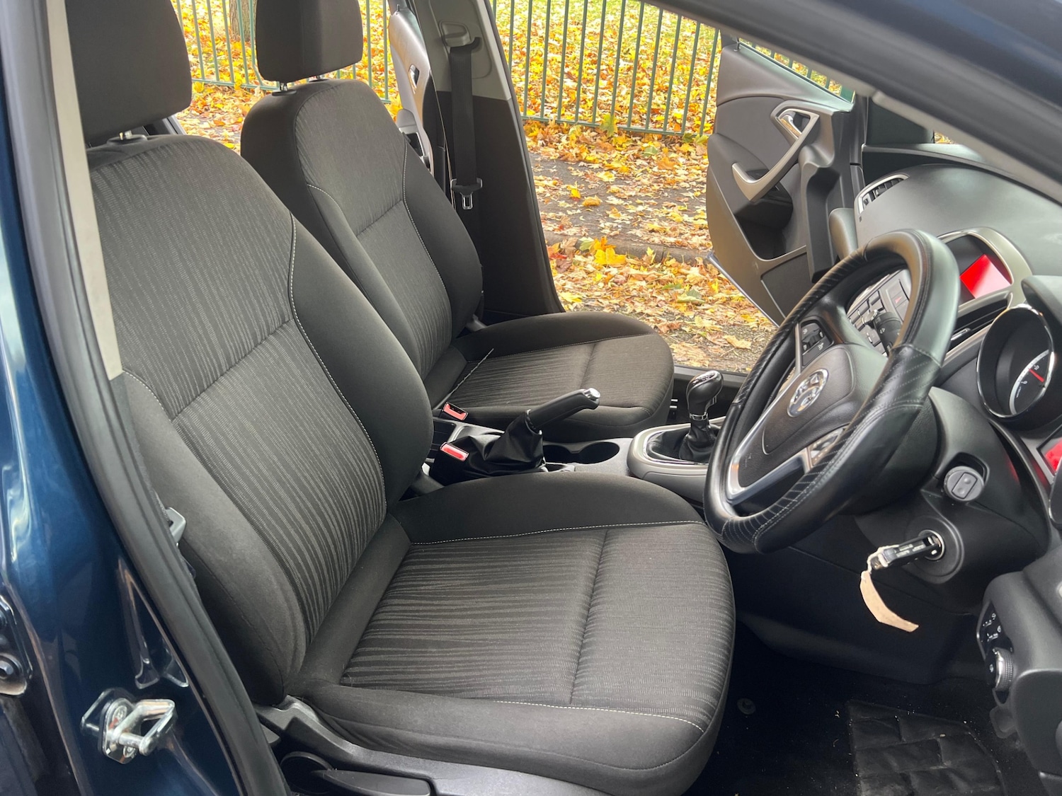 Used Vauxhall Astra 2012 for sale - 76318261: Photo 34