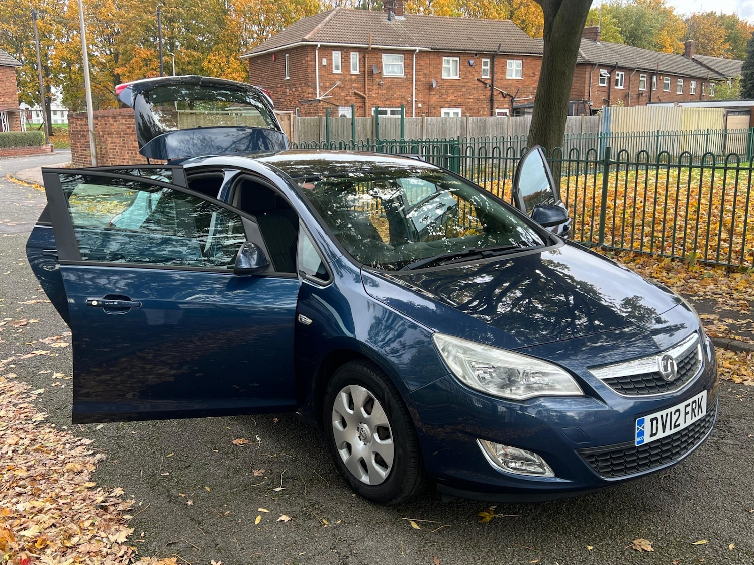 Used Vauxhall Astra 2012 for sale - 76318261: Photo 39