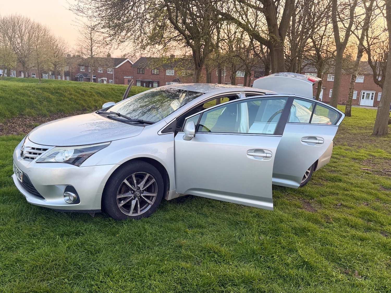 Used Toyota Avensis 2012 for sale - 78132048: Photo 5