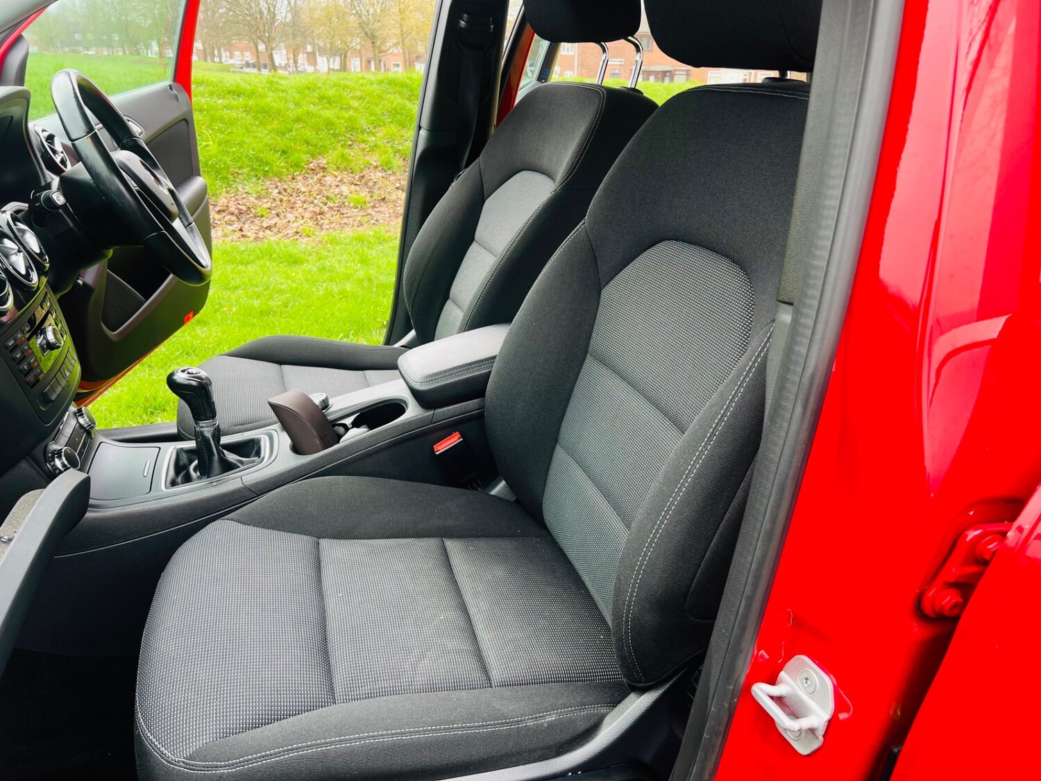 Used Mercedes-Benz B Class 2014 for sale - 77813542: Photo 24