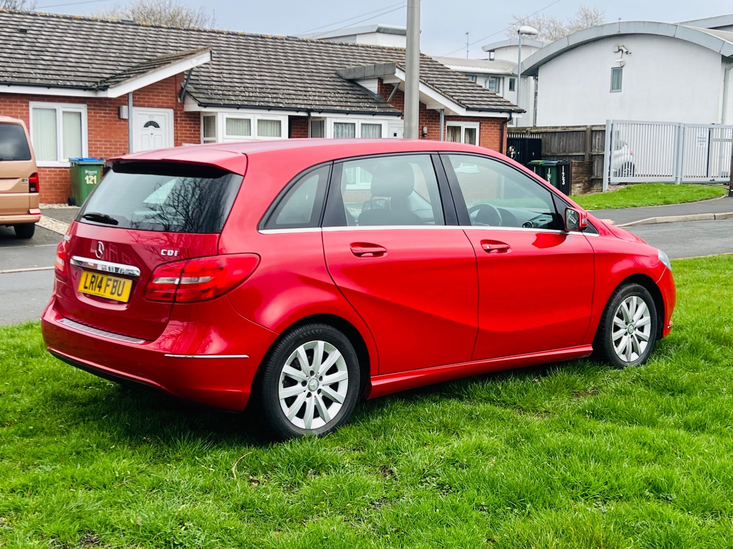 Used Mercedes-Benz B Class 2014 for sale - 77813542: Photo 28