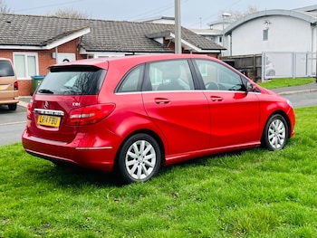 Used Mercedes-Benz B Class 2014 for sale - 77813542: Photo