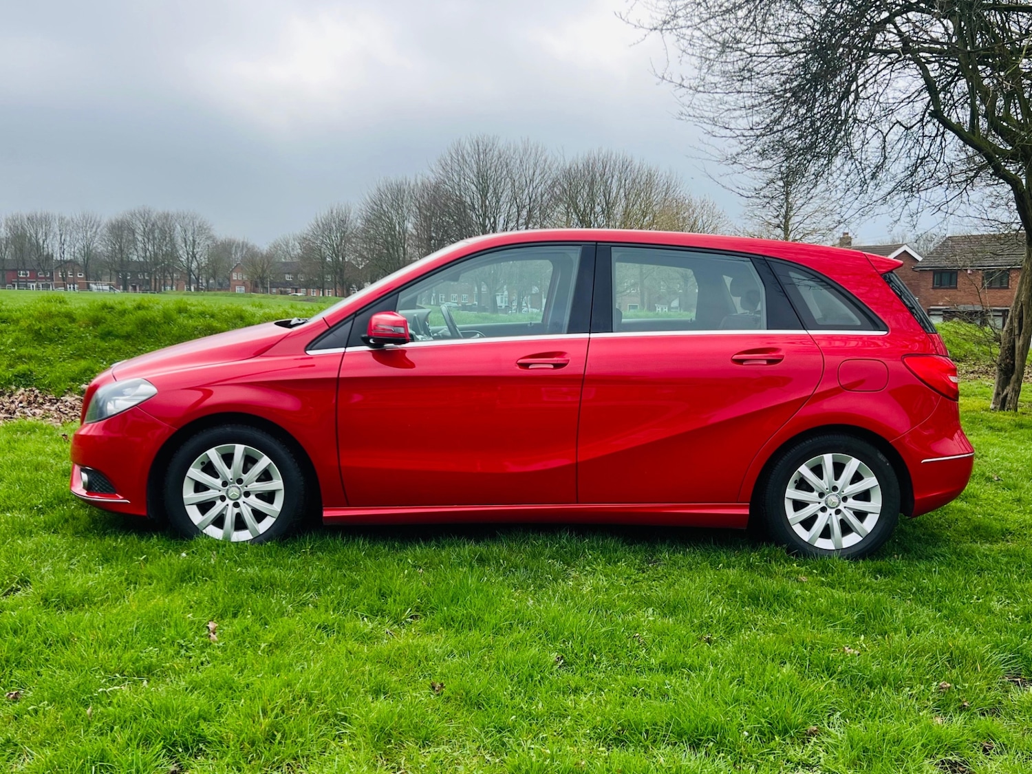 Used Mercedes-Benz B Class 2014 for sale - 77813542: Photo 40