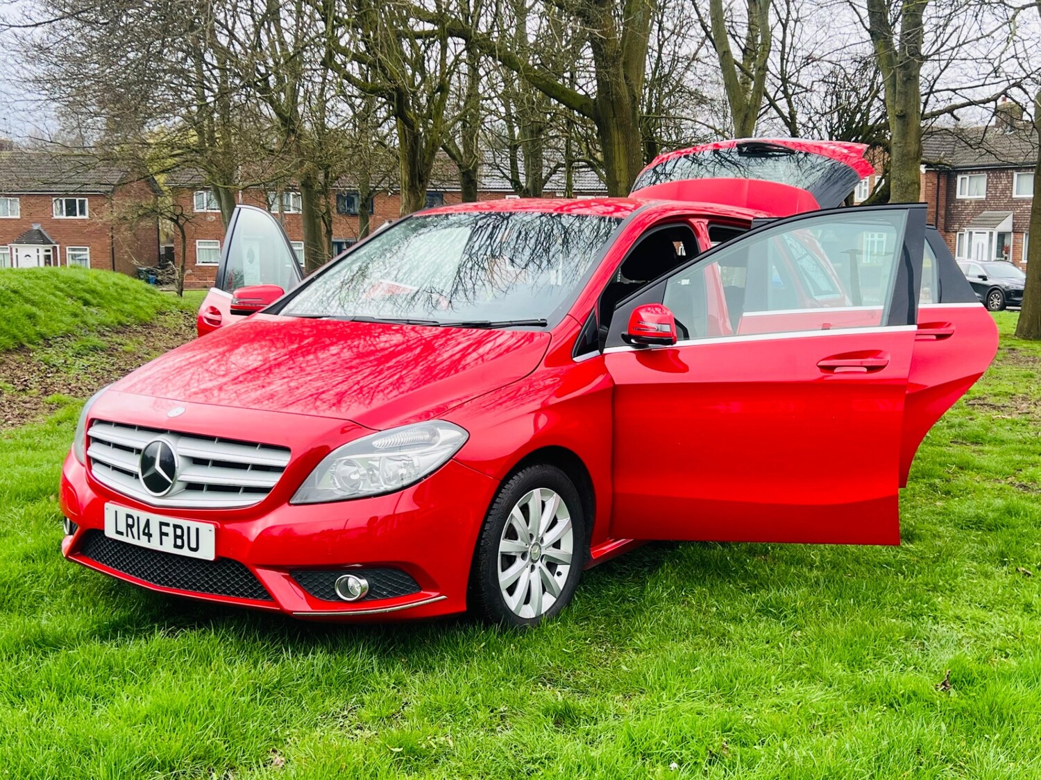 Used Mercedes-Benz B Class 2014 for sale - 77813542: Photo 41