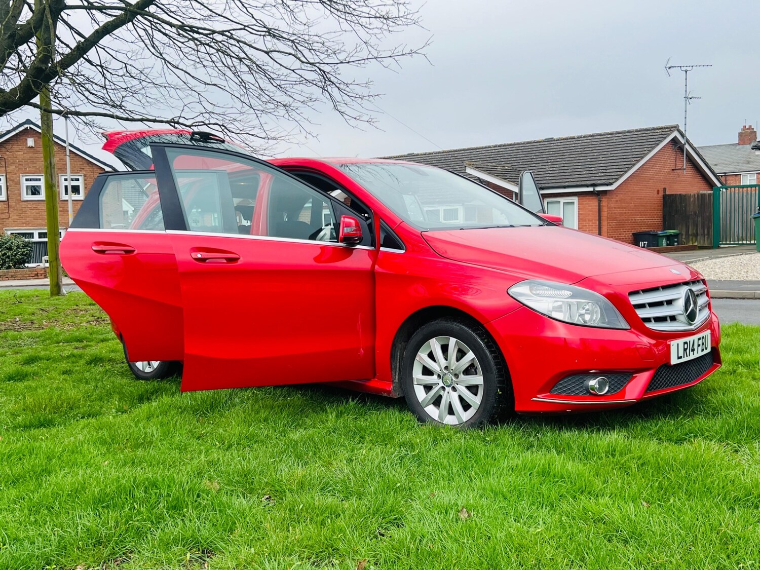 Used Mercedes-Benz B Class 2014 for sale - 77813542: Photo 52