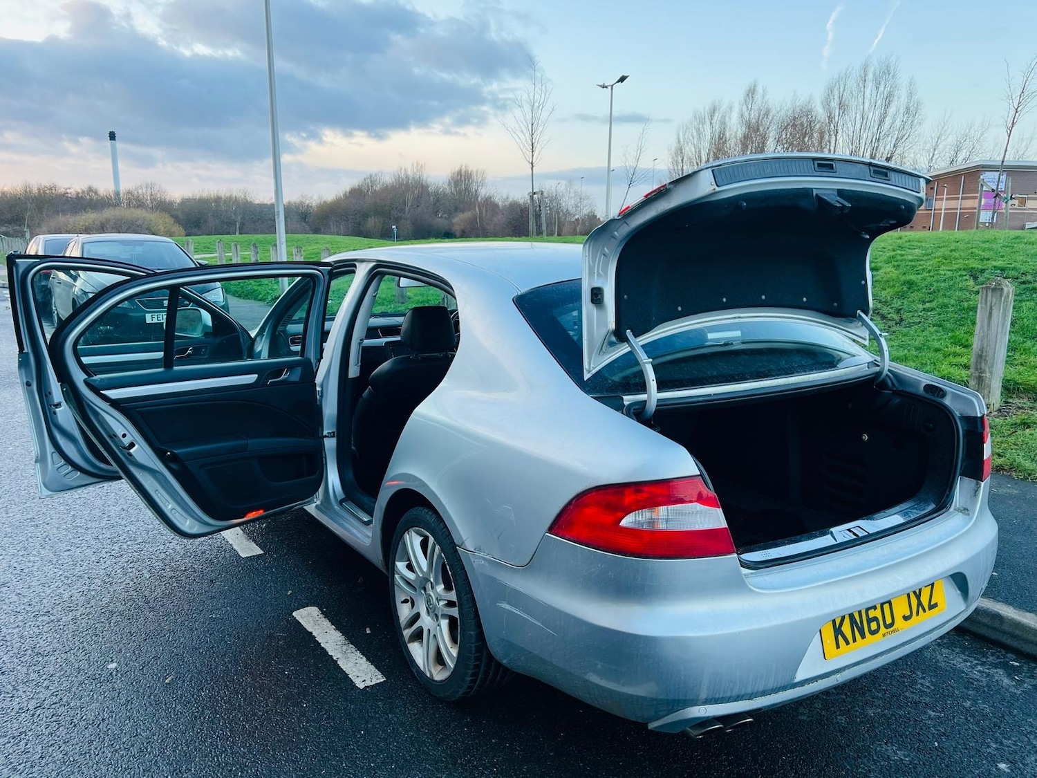 Used Skoda Superb 2011 for sale - 77082344: Photo 20