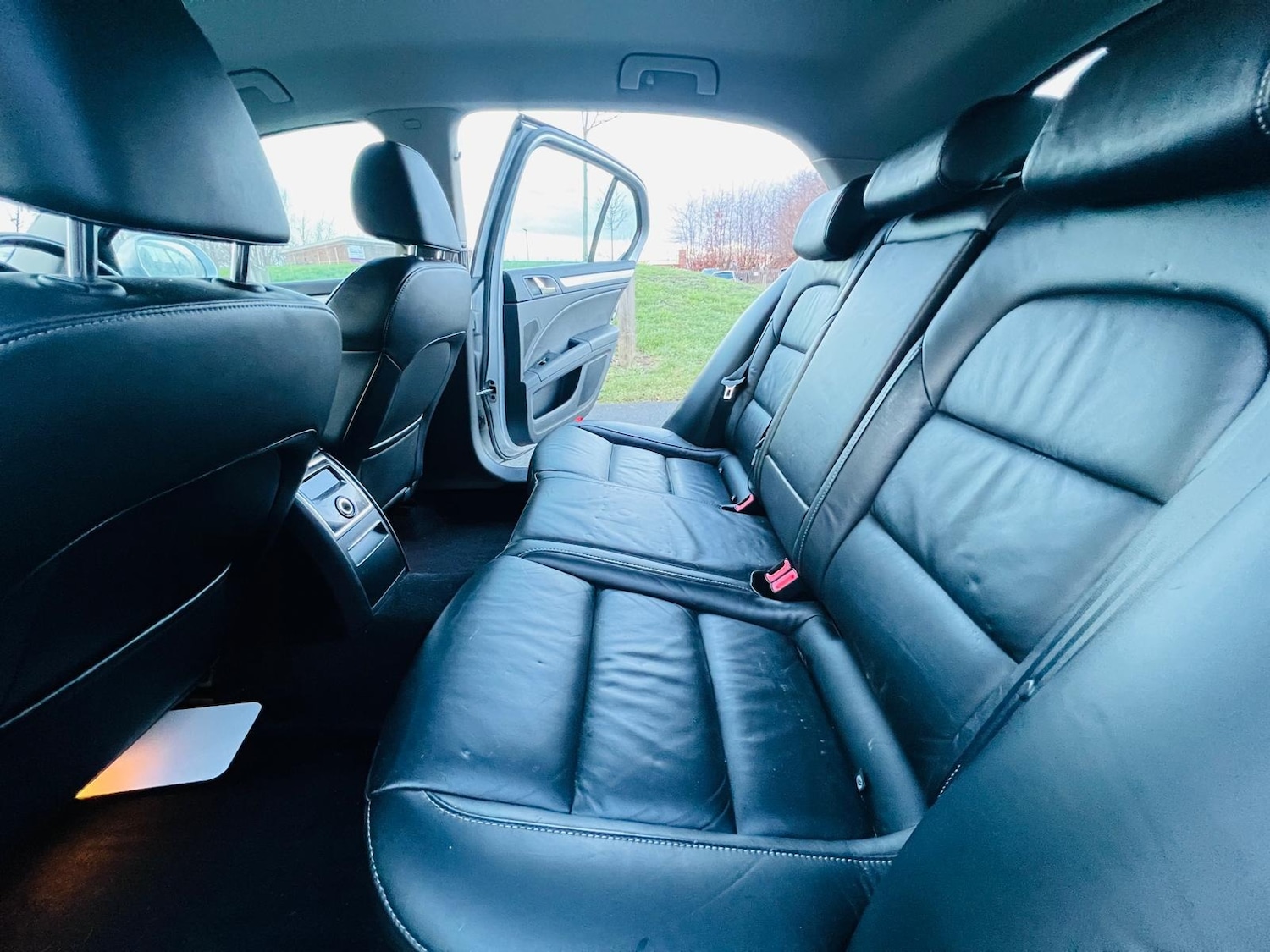 Used Skoda Superb 2011 for sale - 77082344: Photo 33