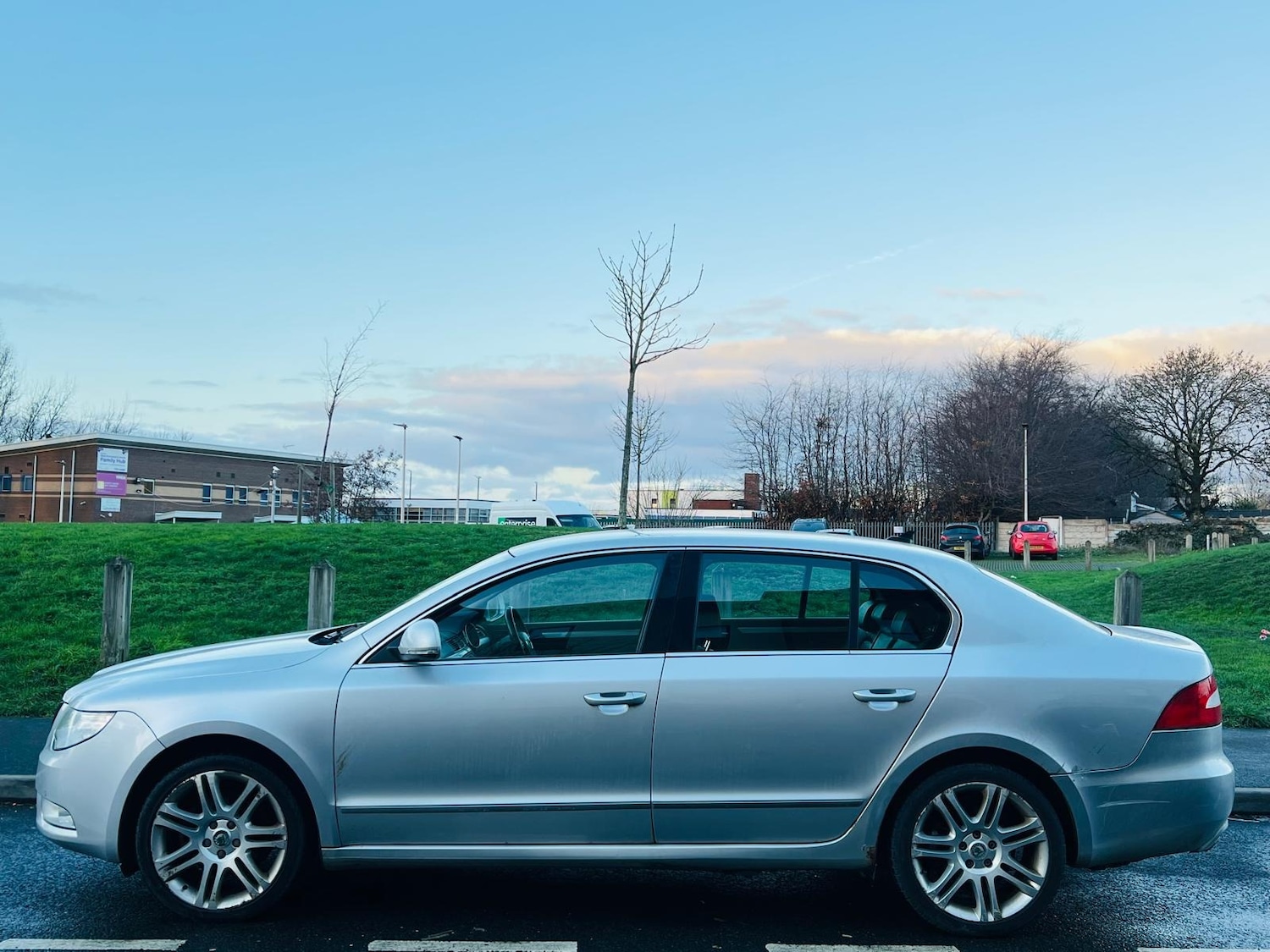Used Skoda Superb 2011 for sale - 77082344: Photo 8